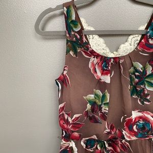 Floral dress with back lace details